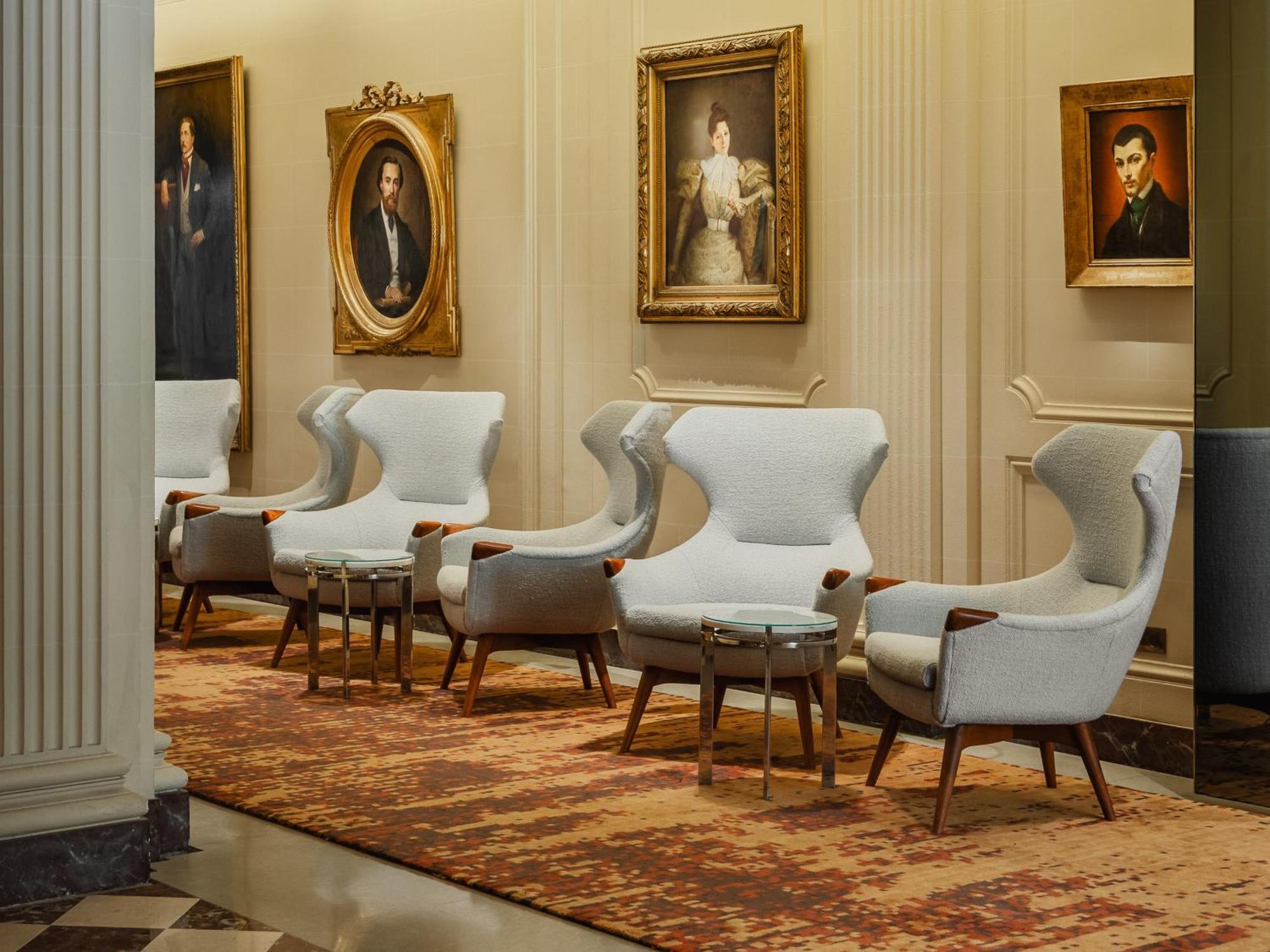 De Sers Champs Elysées 5* Parigi