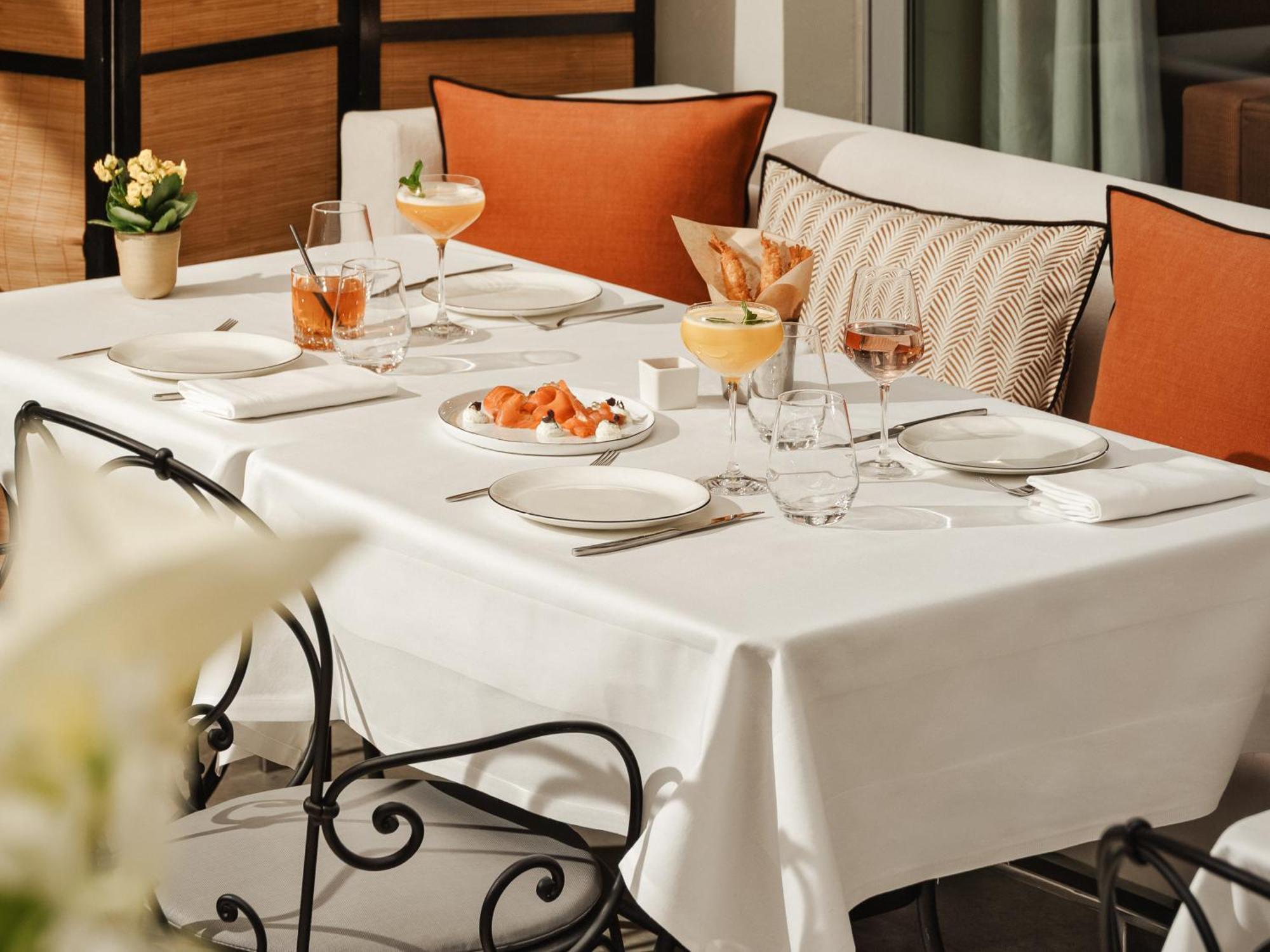 De Sers Champs Elysees