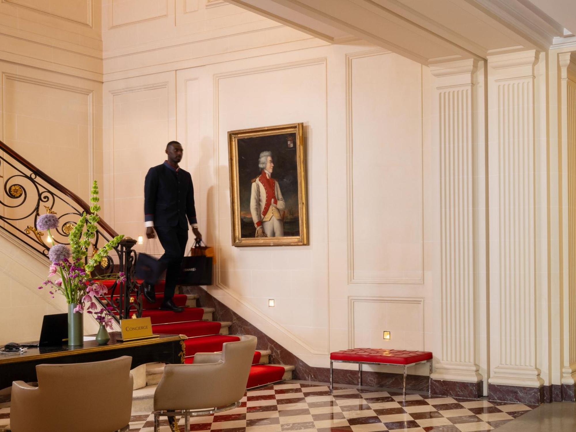 Hotel De Sers Champs Elysees 5*